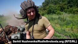 Военнослужащий украинской армии во время контрнаступления ВСУ, 2 июля 2023 года. Фото: RFE/RL